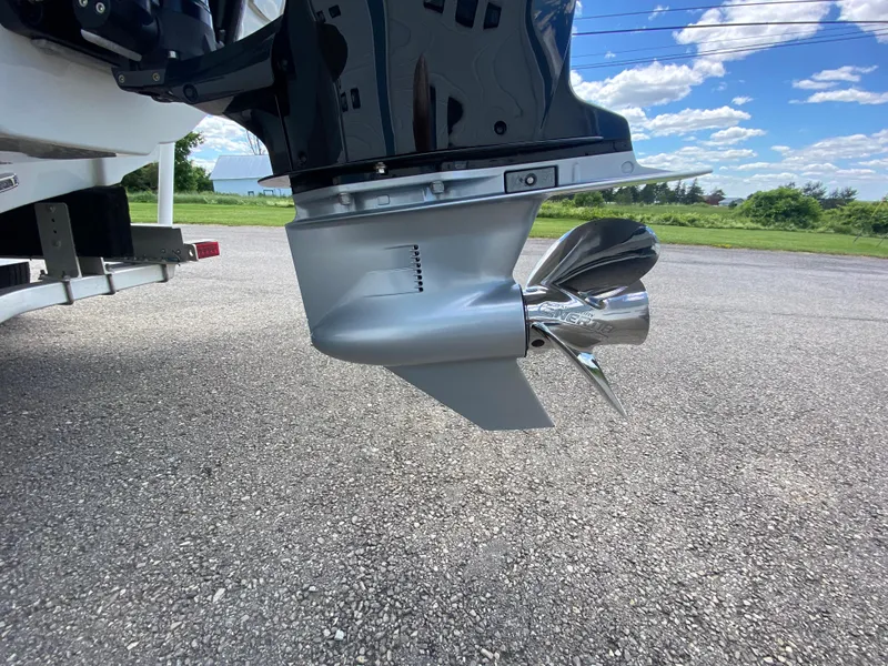 Slide: The Image of 2023 Crownline 280 XSS boat propeller on a sunny day. - 10
