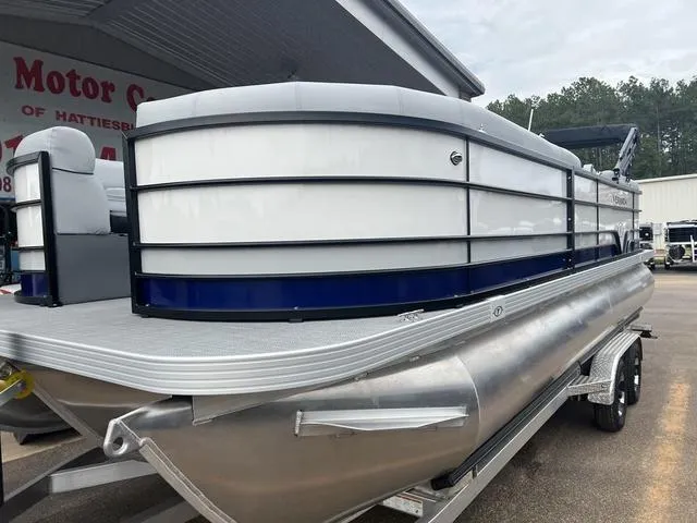 Slide: The Image of Veranda VS22RC 2025 - 12