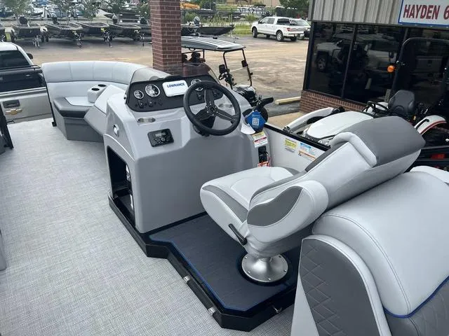 Slide: The Image of Veranda VS22RC 2025 - 21