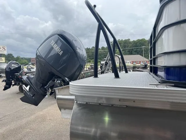 Slide: The Image of Veranda VS22RC 2025 - 5