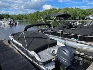 Slide: The Image of 2017 Monterey 197 BR Blackfin boat docked with Yamaha outboard motor. - 38