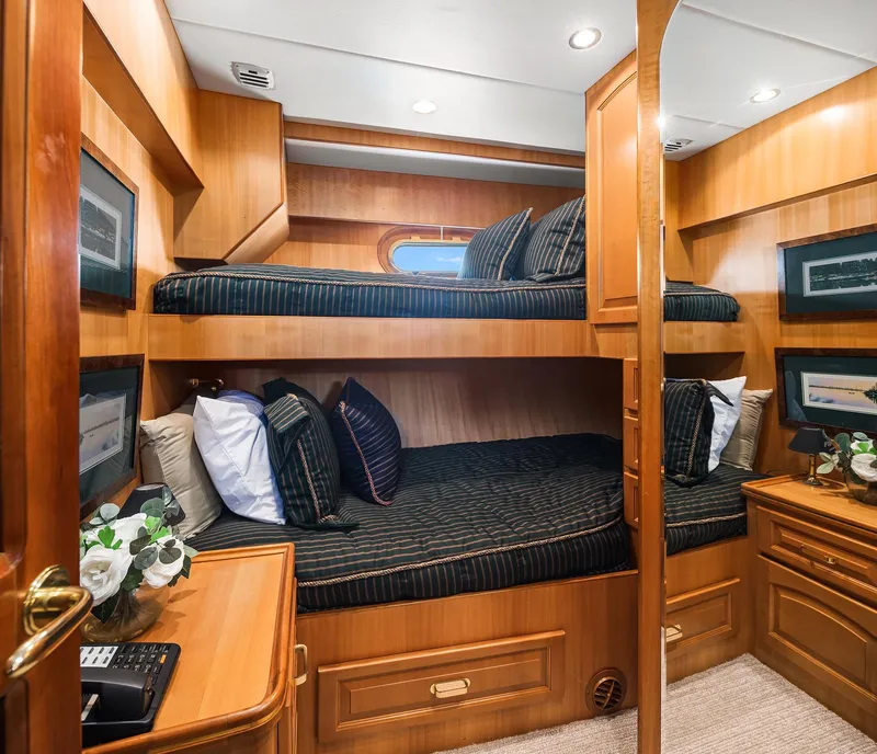 Slide: The Image of Guest Stateroom Port - 41