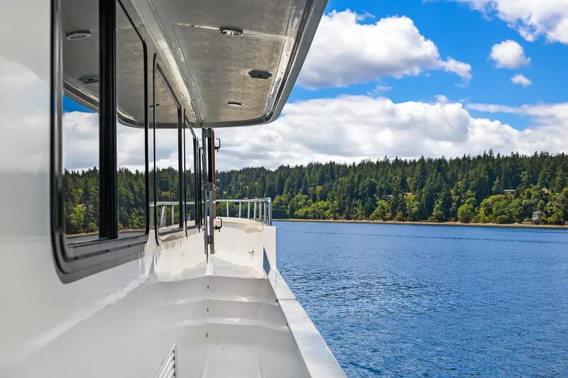 Slide: The Image of Side Deck Starboard - 58