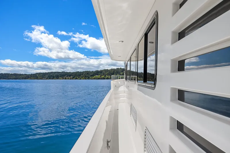 Slide: The Image of Side Deck Port - 63