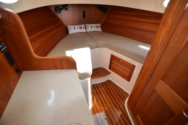 Slide: The Image of V-berth - 24