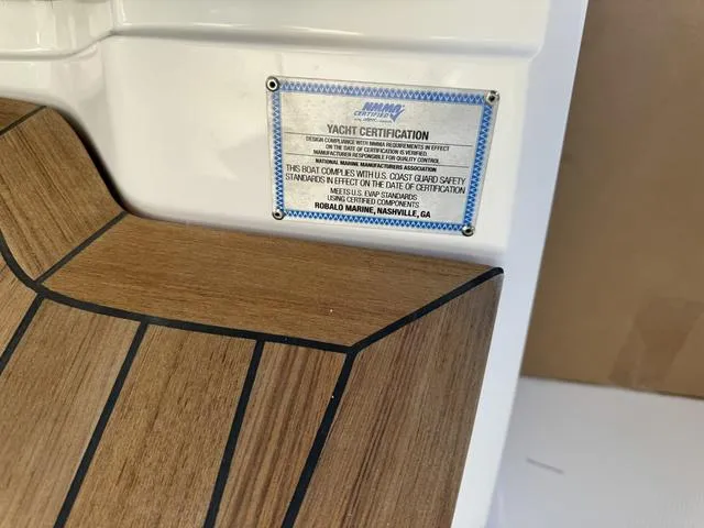 Slide: The Image of Robalo R360 Center Console 2024 - 51