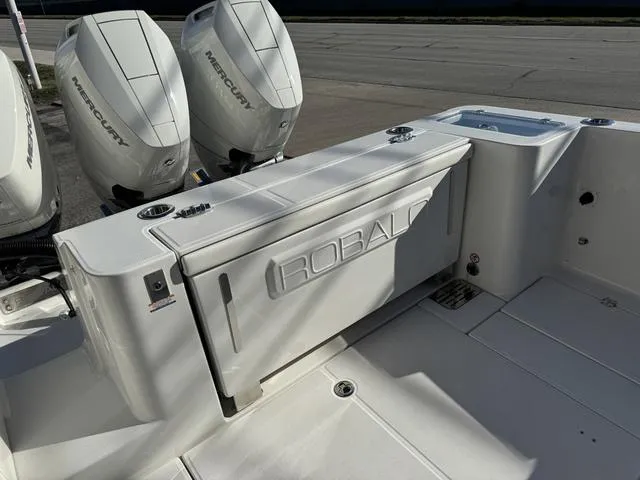 Slide: The Image of Robalo R360 Center Console 2024 - 99
