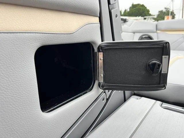 Slide: The Image of Supra SL 450 2024 - 50