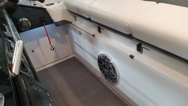 Slide: The Image of Formula 380 Super Sport Crossover 2022 - 53