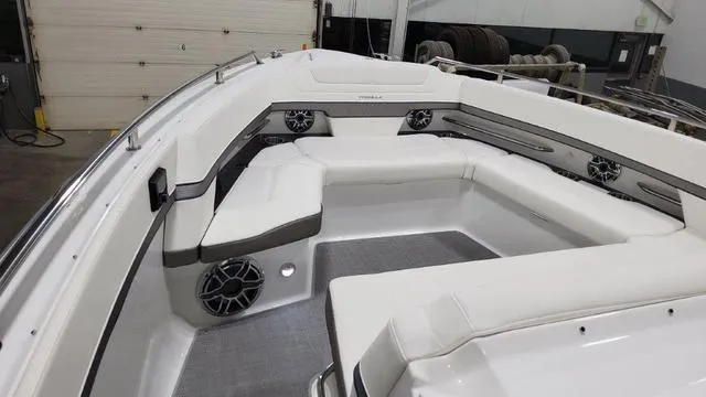 Slide: The Image of Formula 380 Super Sport Crossover 2022 - 60