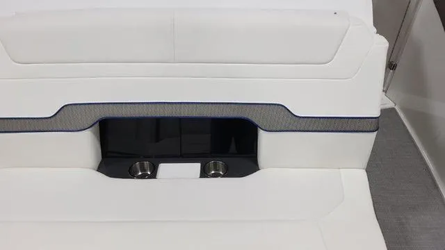 Slide: The Image of Formula 380 Super Sport Crossover 2022 - 61