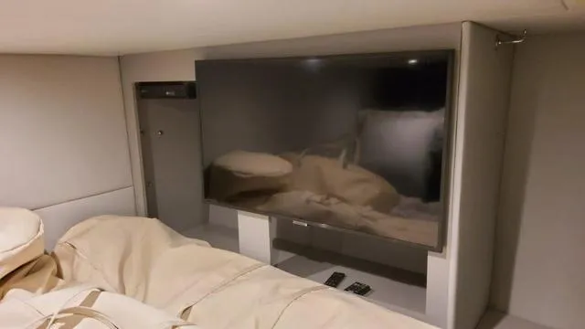 Slide: The Image of Formula 380 Super Sport Crossover 2022 - 70