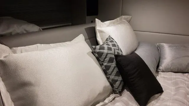 Slide: The Image of Formula 380 Super Sport Crossover 2022 - 72