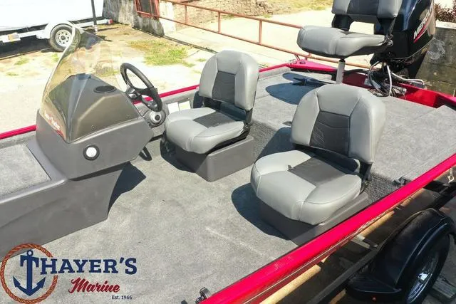 Slide: The Image of Tracker Bass Tracker Classic XL 2024 - 13