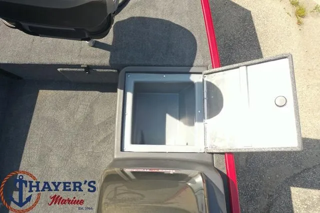 Slide: The Image of Tracker Bass Tracker Classic XL 2024 - 19