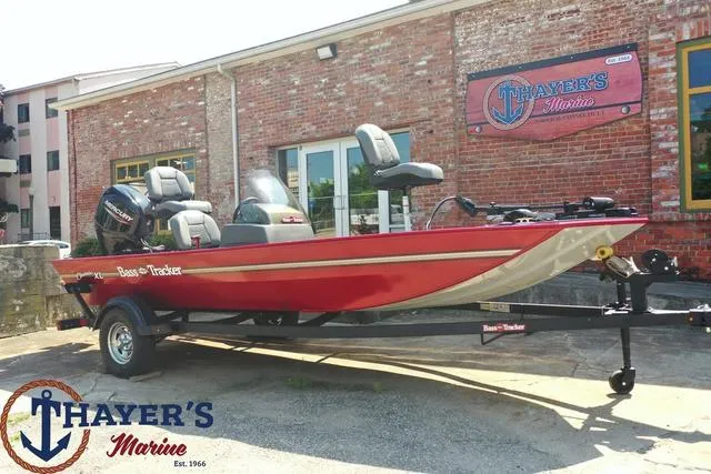 Slide: The Image of Tracker Bass Tracker Classic XL 2024 - 5