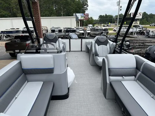 Slide: The Image of Veranda VS25RCT 2025 - 11