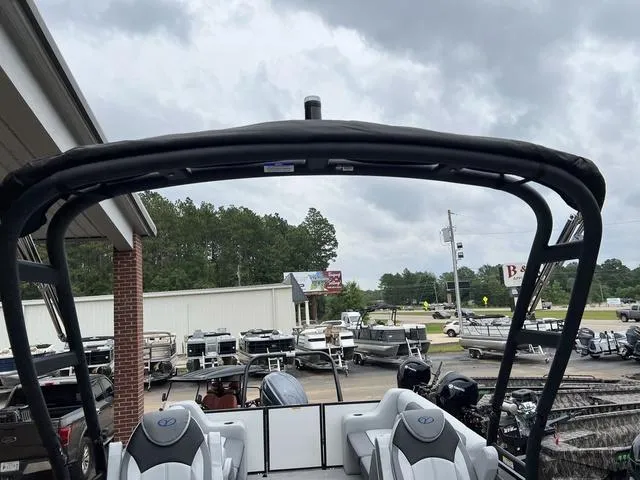 Slide: The Image of Veranda VS25RCT 2025 - 12