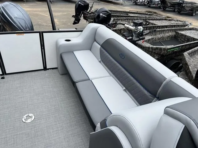 Slide: The Image of Veranda VS25RCT 2025 - 15