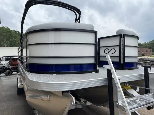 Slide: The Image of Veranda VS25RCT 2025 - 3