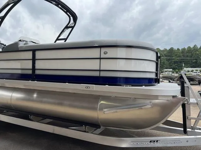 Slide: The Image of Veranda VS25RCT 2025 - 4