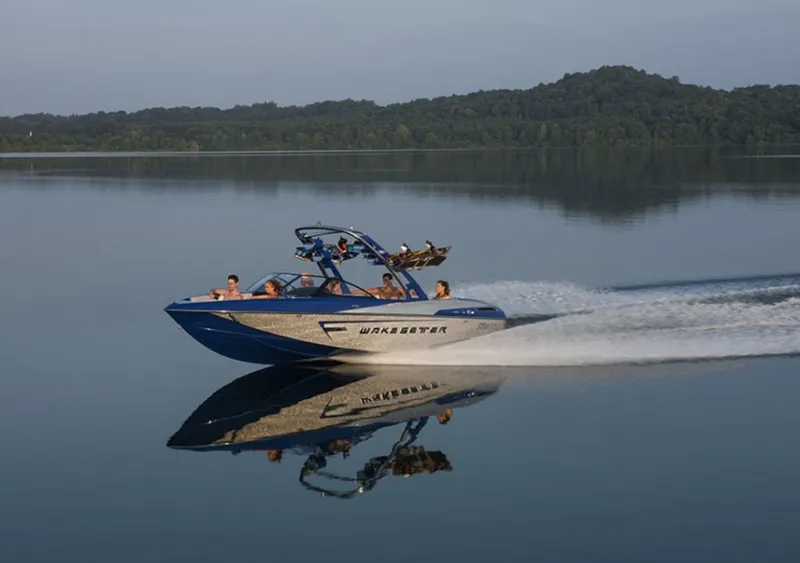 The Image of Malibu Boats Wakesetter 23 LSV 2013 - 0