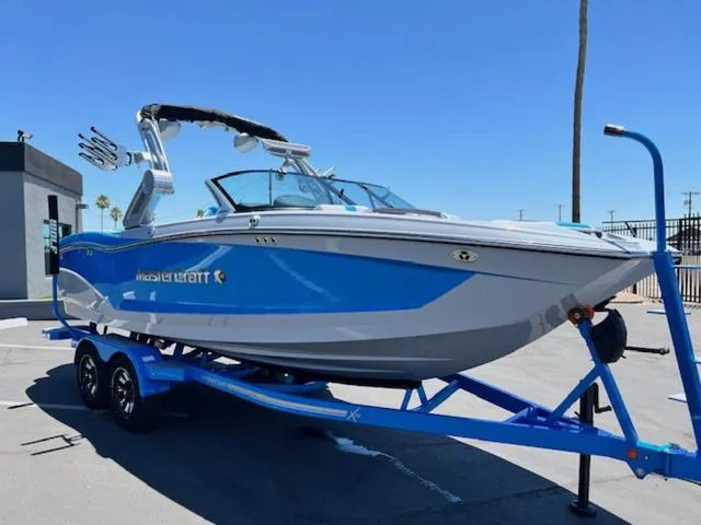 Slide: The Image of MasterCraft X22 2024 - 4