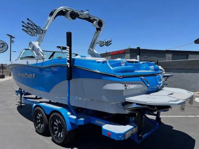 Slide: The Image of MasterCraft X22 2024 - 8