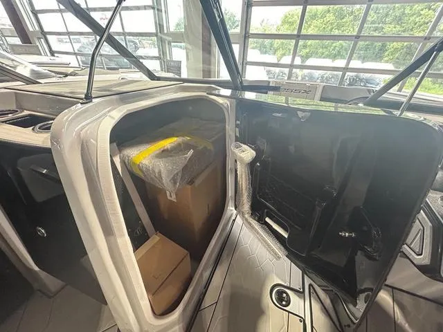 Slide: The Image of Yamaha 255XE 2024 - 11