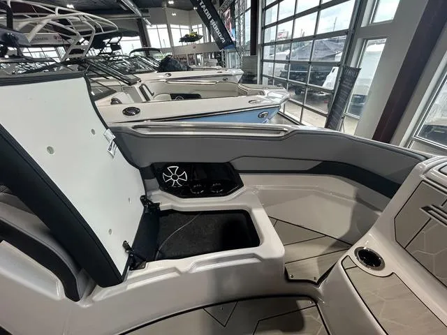 Slide: The Image of Yamaha 255XE 2024 - 22