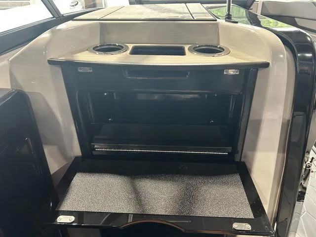 Slide: The Image of Yamaha 255XE 2024 - 9