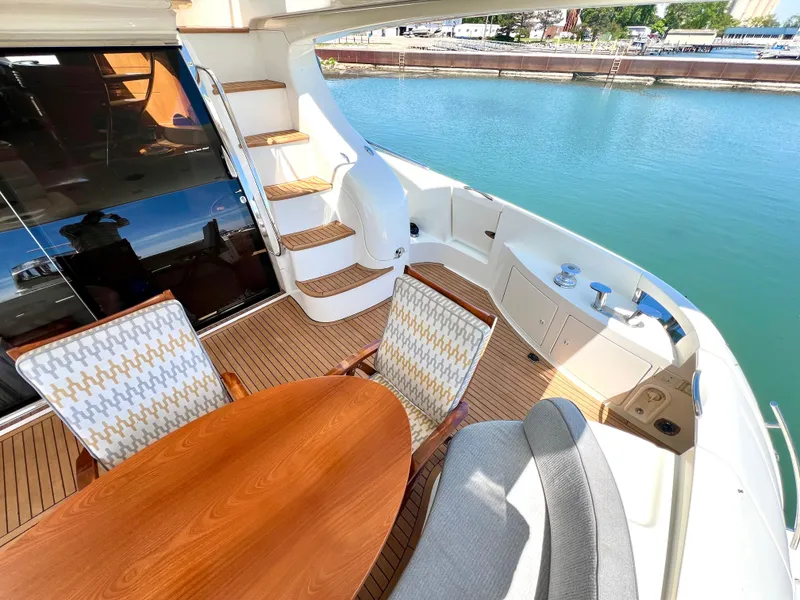 Strb Side Azimut 68 Plus 2002 for Sale | MarineSource