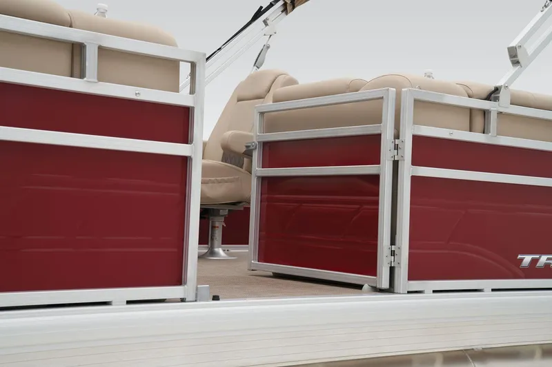 Slide: The Image of Sun Tracker Party Barge 20 DLX 2024 - 24