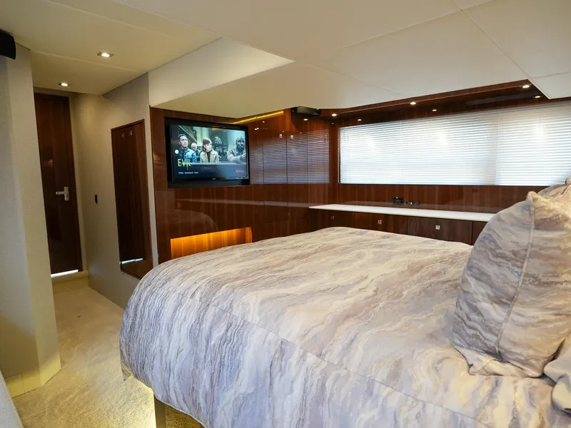 Slide: The Image of Cruisers Yachts 50 Cantius 2021 - 51