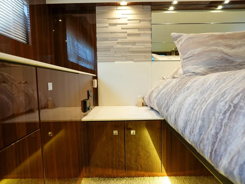 Slide: The Image of Cruisers Yachts 50 Cantius 2021 - 54