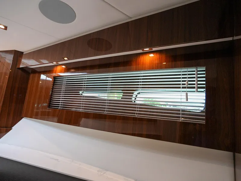 Slide: The Image of Cruisers Yachts 50 Cantius 2021 - 62