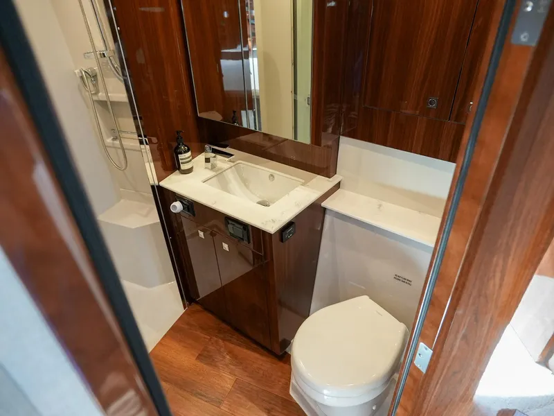 Slide: The Image of Cruisers Yachts 50 Cantius 2021 - 69