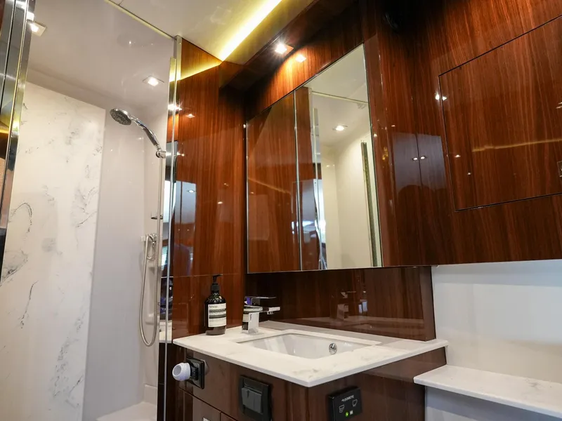 Slide: The Image of Cruisers Yachts 50 Cantius 2021 - 70