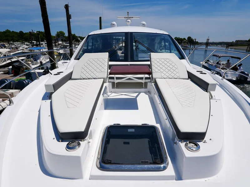 Slide: The Image of Cruisers Yachts 50 Cantius 2021 - 80