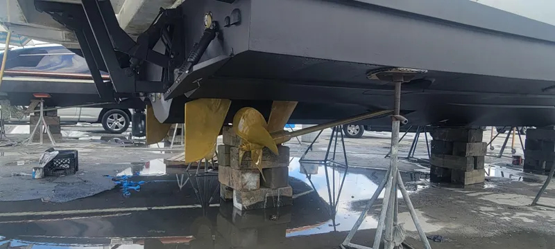 Slide: The Image of Azimut 45 2013 - 85