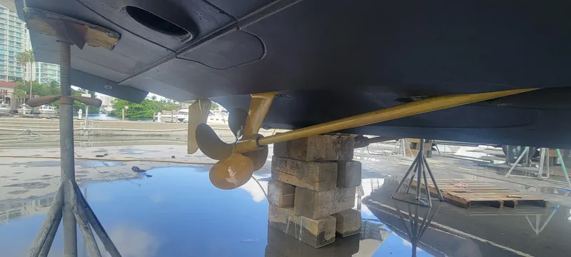 Slide: The Image of Azimut 45 2013 - 87