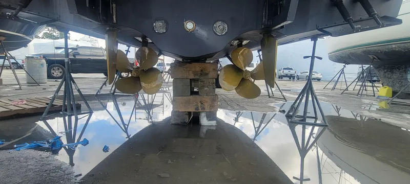 Slide: The Image of Azimut 45 2013 - 88