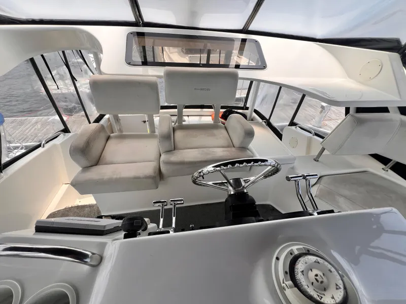 Slide: The Image of Silverton 352 Motor Yacht 2001 - 53