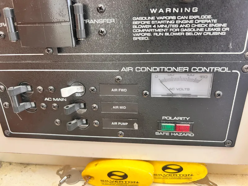 Slide: The Image of Silverton 352 Motor Yacht 2001 - 56