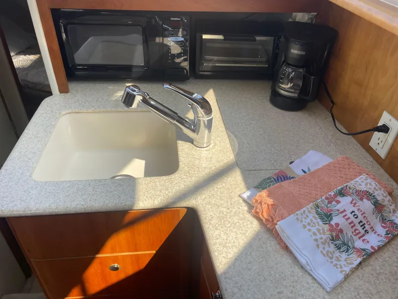 Slide: The Image of Silverton 352 Motor Yacht 2001 - 58