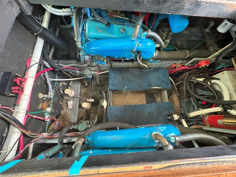 Slide: The Image of Engine compartment of a 1985 Sea Ray 390 Sedan Bridge boat. - 34