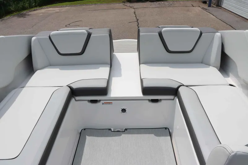 Slide: The Image of Yamaha AR250 2024 - 15