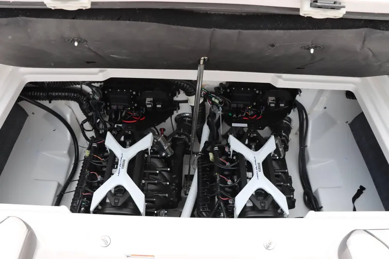 Slide: The Image of Yamaha AR250 2024 - 17