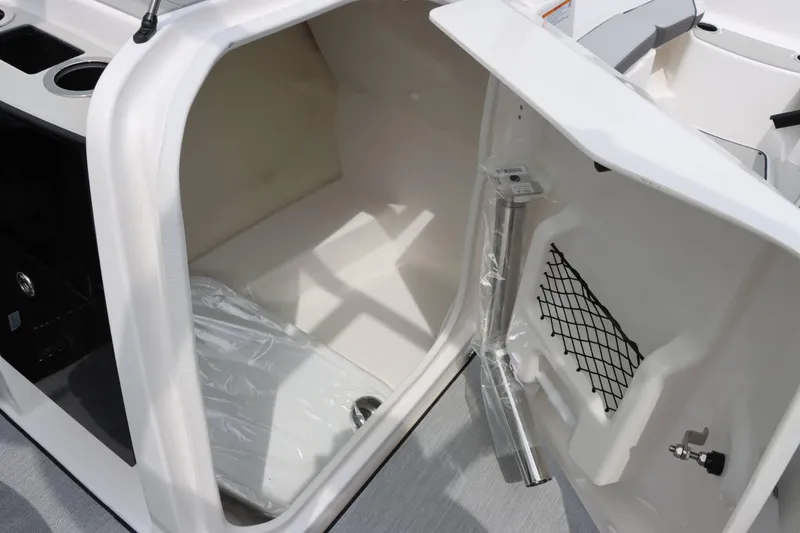 Slide: The Image of Yamaha AR250 2024 - 25