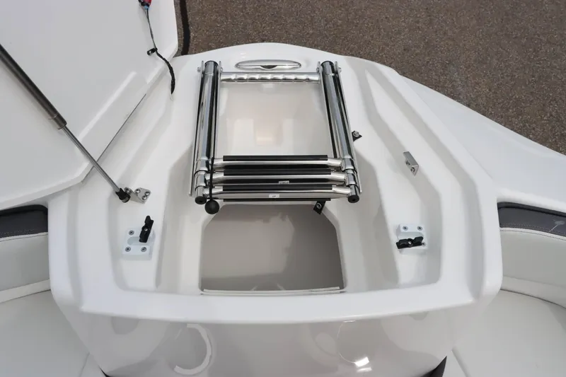 Slide: The Image of Yamaha AR250 2024 - 28